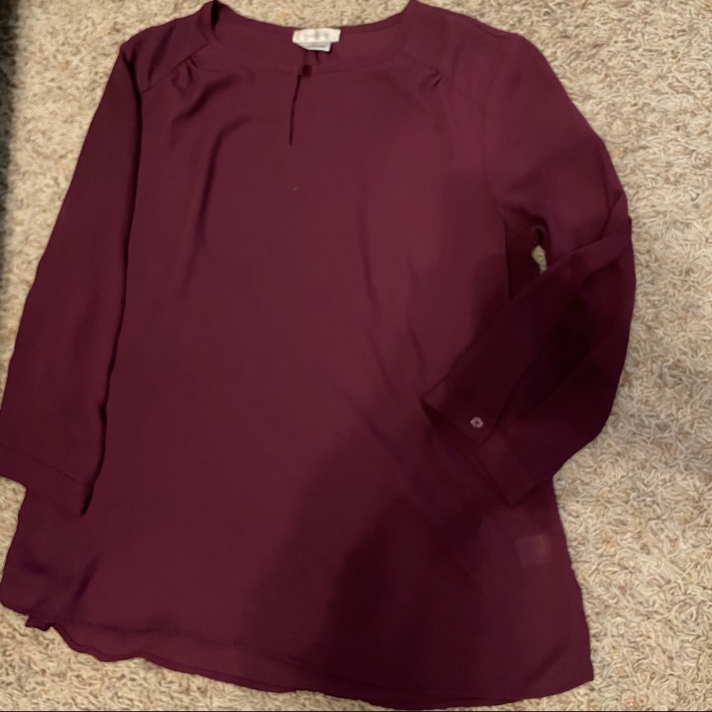 💛💛Van Heusen 3/4 Sleeve Burgundy Blouse